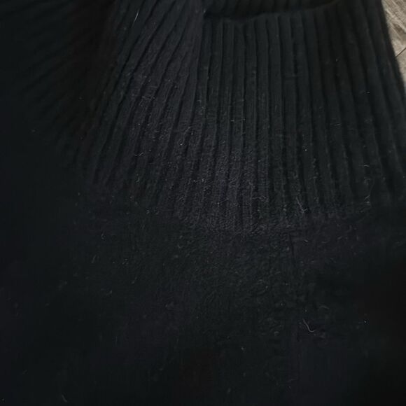 VINCE raglan cashmere turtleneck - Picture 5 of 6